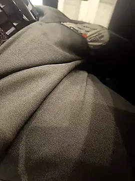 hotboy43339 online show from 12/17/25, 09:03