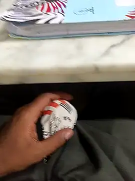 hotboy43339 online show from 01/18/26, 06:33