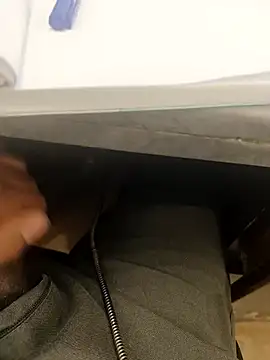 hotboy43339 online show from 03/25/26, 11:09