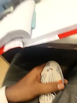 hotboy43339 online show from 09/26/25, 08:54