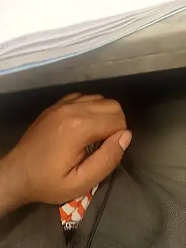 hotboy43339 online show from 12/16/25, 10:19