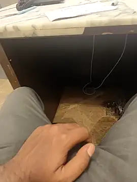 hotboy43339 online show from 02/16/26, 04:27