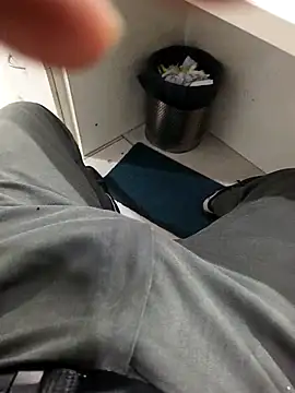 hotboy43339 online show from 03/08/26, 08:45