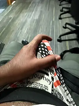 hotboy43339 online show from 11/18/25, 08:23