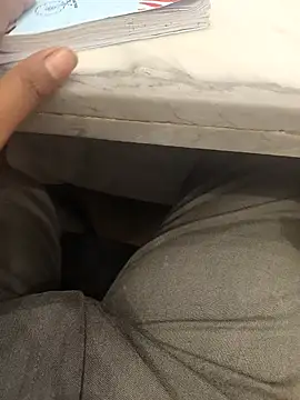 hotboy43339 online show from 12/15/25, 09:15