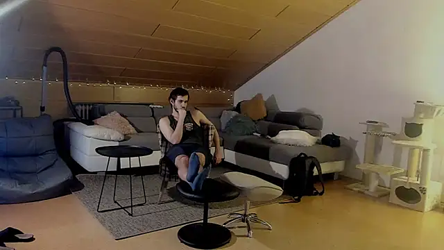 Bez3ybik online show from 11/18/25, 10:02