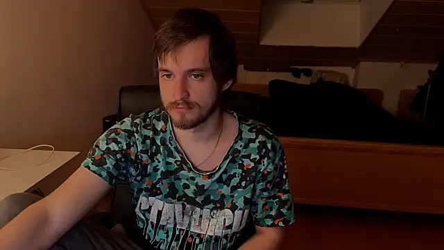 Snapshot of Bez3ybik chatting on 01/12/26, 11:20 Bez3ybik online show from 01/12/26, 11:20