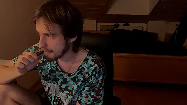 Snapshot of Bez3ybik chatting on 02/23/26, 10:43 Bez3ybik online show from 02/23/26, 10:43