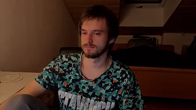 Snapshot of Bez3ybik chatting on 01/05/26, 06:55 Bez3ybik online show from 01/05/26, 06:55