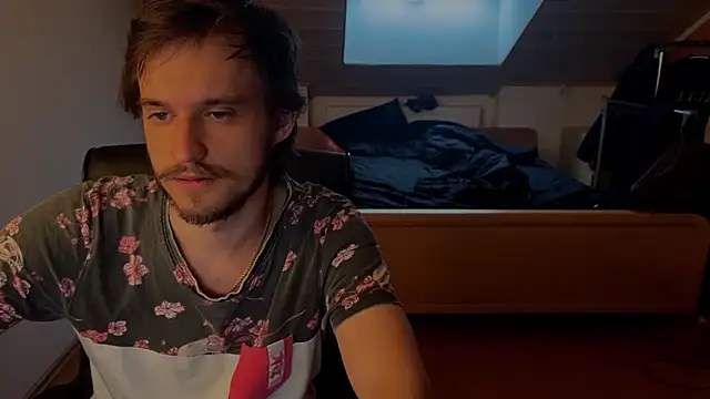 Snapshot of Bez3ybik chatting on 02/11/26, 07:52 Bez3ybik online show from 02/11/26, 07:52