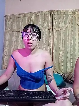 Snapshot of Sweet_Dirty_Baby chatting on 09/27/25, 06:08 Sweet Dirty Baby online show from 09/27/25, 06:08