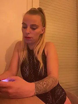 BrumeLove online show from 04/11/26, 07:39