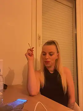 BrumeLove online show from 04/29/26, 07:53