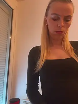 BrumeLove online show from 04/15/26, 10:32