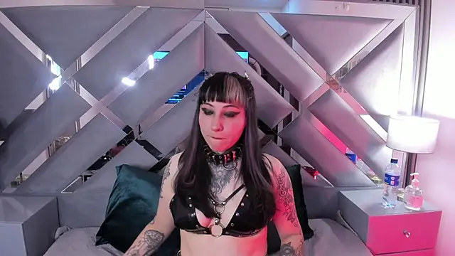 Ravenna666  online show from 01/11/26, 07:10