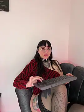 Ravenna666  online show from 03/28/26, 11:06