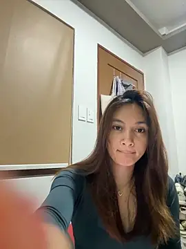 LanySylvia online show from 11/04/25, 04:00