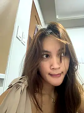 LanySylvia online show from 10/27/25, 06:47