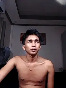 charlie0728 online show from 10/28/25, 04:35