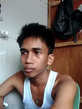 Snapshot of charlie0728 chatting on 10/14/25, 03:51 charlie0728 online show from 10/14/25, 03:51