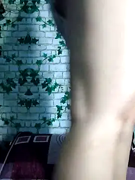 pihu099 online show from 10/31/25, 08:49