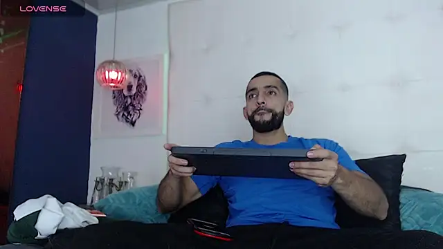 Yiyo10  online show from 03/11/26, 09:42