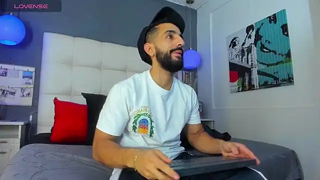 Yiyo10  online show from 02/13/26, 04:01