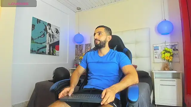 Yiyo10  online show from 04/04/26, 09:32