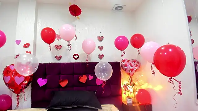 Snapshot of MashaPiink chatting on 02/13/26, 01:11 MashaPiink online show from 02/13/26, 01:11