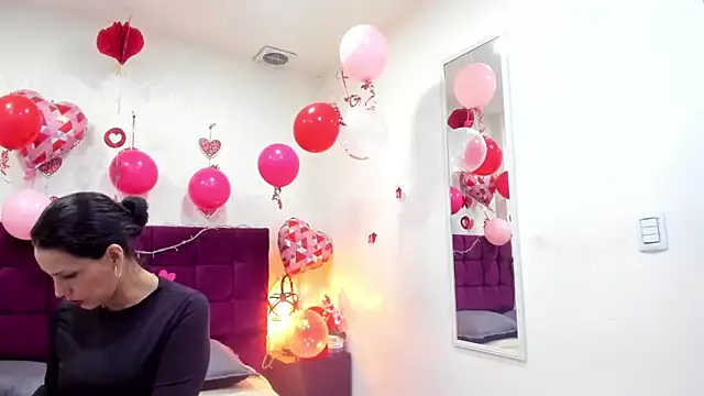 Snapshot of MashaPiink chatting on 02/17/26, 12:46 MashaPiink online show from 02/17/26, 12:46