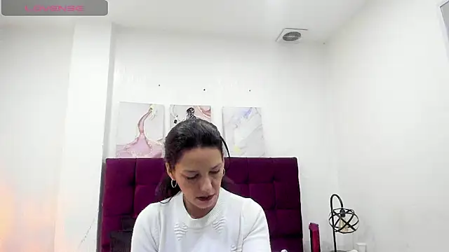 Snapshot of MashaPiink chatting on 04/30/26, 12:56 MashaPiink online show from 04/30/26, 12:56
