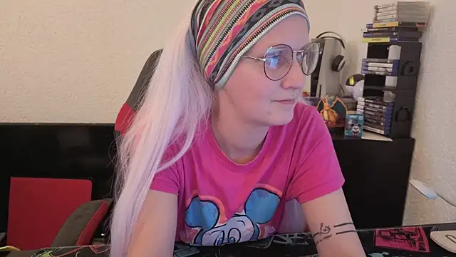 lisa yummi online show from 03/16/26, 01:26