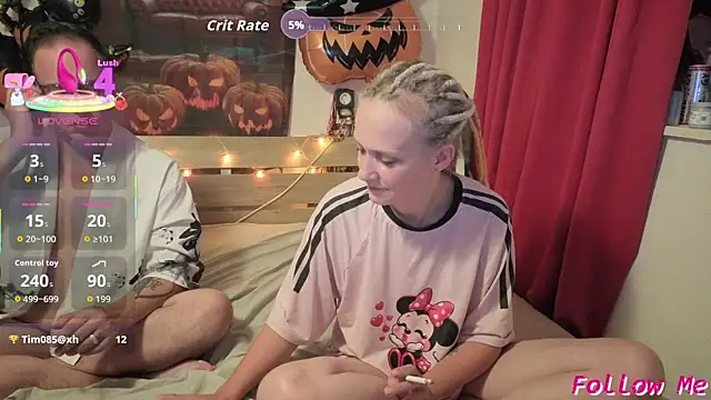 lisa yummi online show from 10/19/25, 08:11