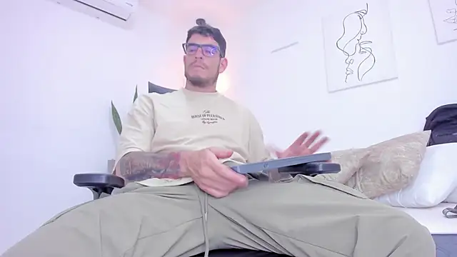 damian bull online show from 10/28/25, 07:57