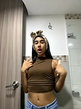 Kassie Collins online show from 11/11/25, 08:36