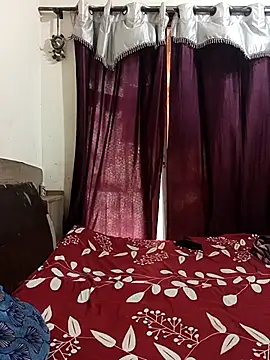 MEERAcle online show from 03/11/26, 05:56