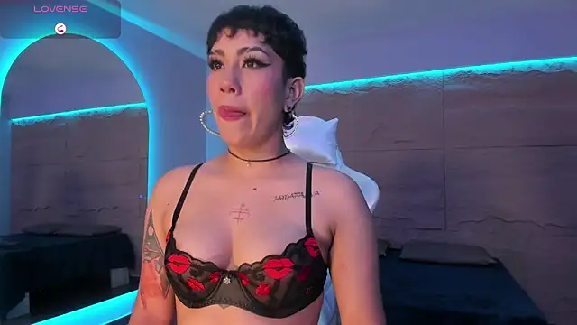 ZahaRose online show from 09/25/25, 04:46