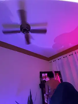 ZahaRose online show from 12/04/25, 08:13