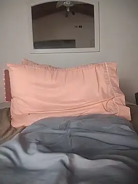 CinnamonGirlRJ online show from 12/20/25, 12:57