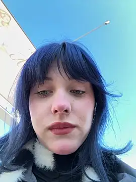 Only April online show from 06/02/26, 04:23