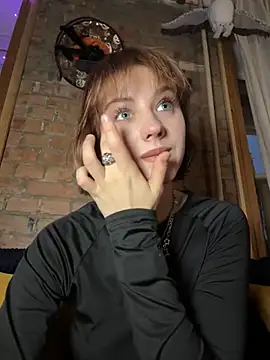 Snapshot of Only_April chatting on 12/01/25, 06:03 Only April online show from 12/01/25, 06:03