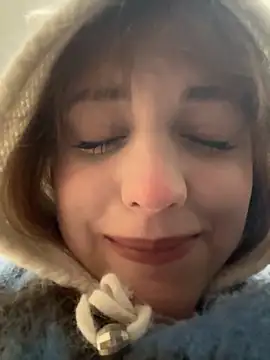 Snapshot of Only_April chatting on 11/28/25, 05:51 Only April online show from 11/28/25, 05:51