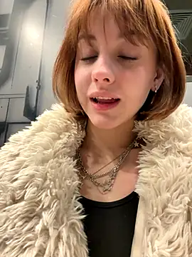 Snapshot of Only_April chatting on 11/27/25, 05:46 Only April online show from 11/27/25, 05:46