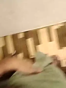 Snapshot of Duartte33 chatting on 09/24/25, 08:37 Duartte33 online show from 09/24/25, 08:37