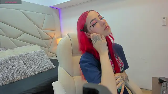 persefone 333 online show from 10/06/25, 06:19