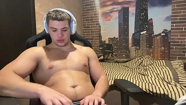 MusclePhantom online show from 10/30/25, 09:22