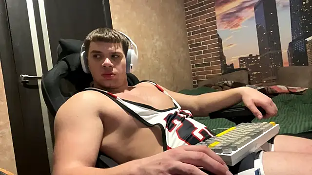 MusclePhantom online show from 03/11/26, 10:04