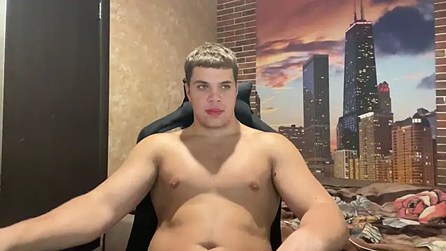 MusclePhantom online show from 11/11/25, 09:42