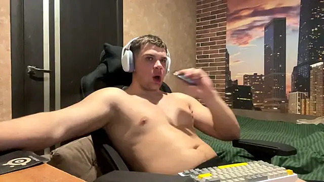 MusclePhantom online show from 02/22/26, 09:49