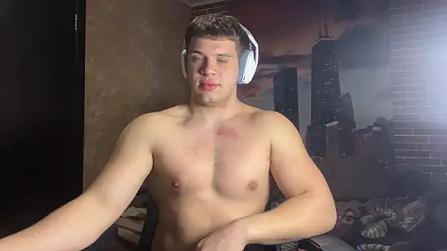 MusclePhantom online show from 04/16/26, 09:39